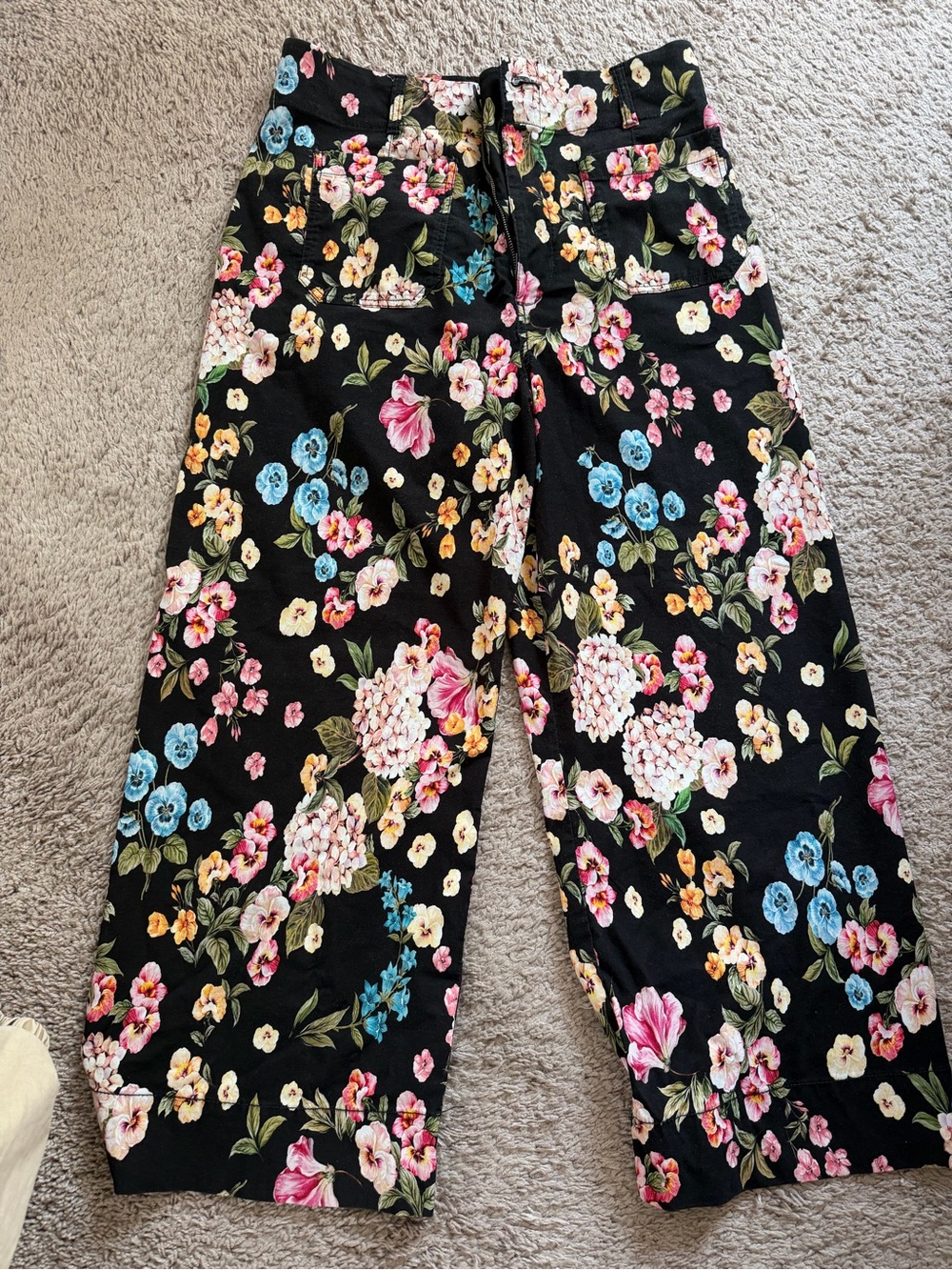 Maeve Colette Floral Wide-Leg Crop Pants - Black Multi - Picture 2 of 6